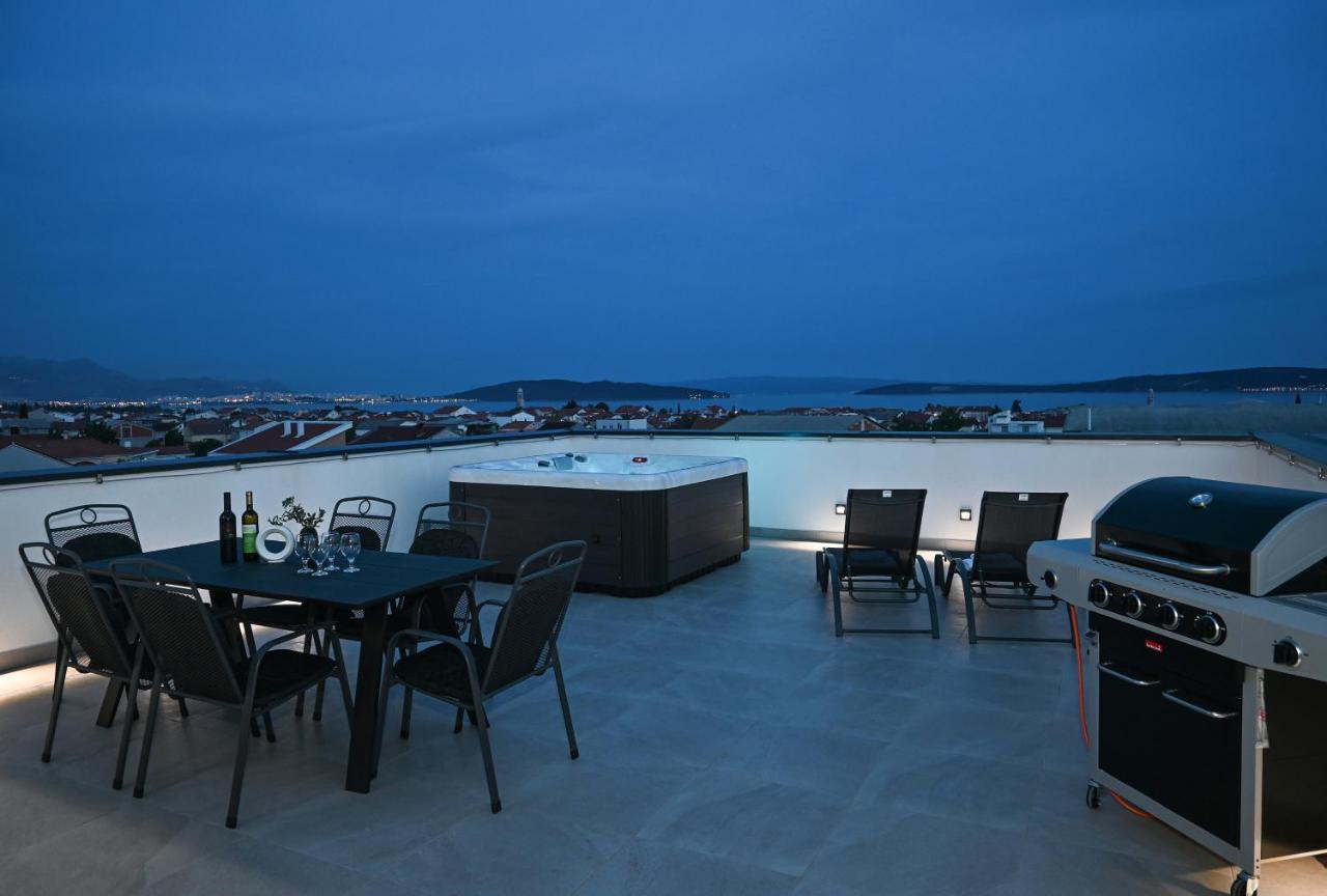 Rooftop New Castel 2023 Kaštela Eksteriør billede