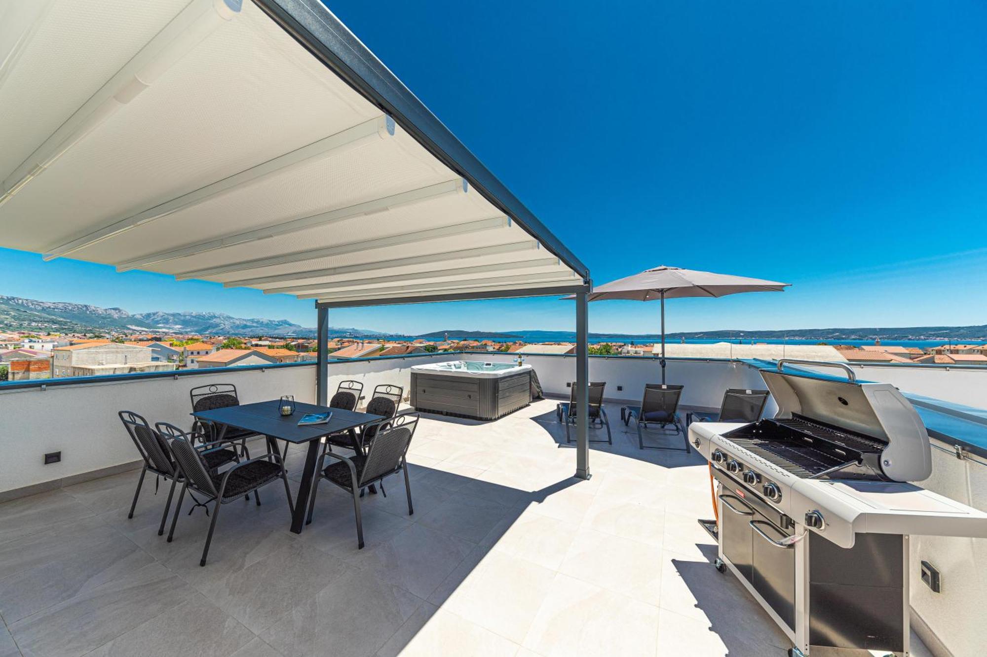 Rooftop New Castel 2023 Kaštela Eksteriør billede